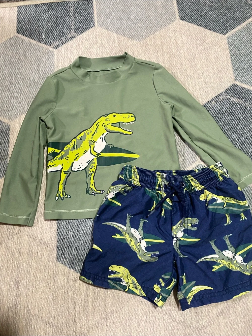Carter’s boys Long Sleeve Dino Rash Guard Set